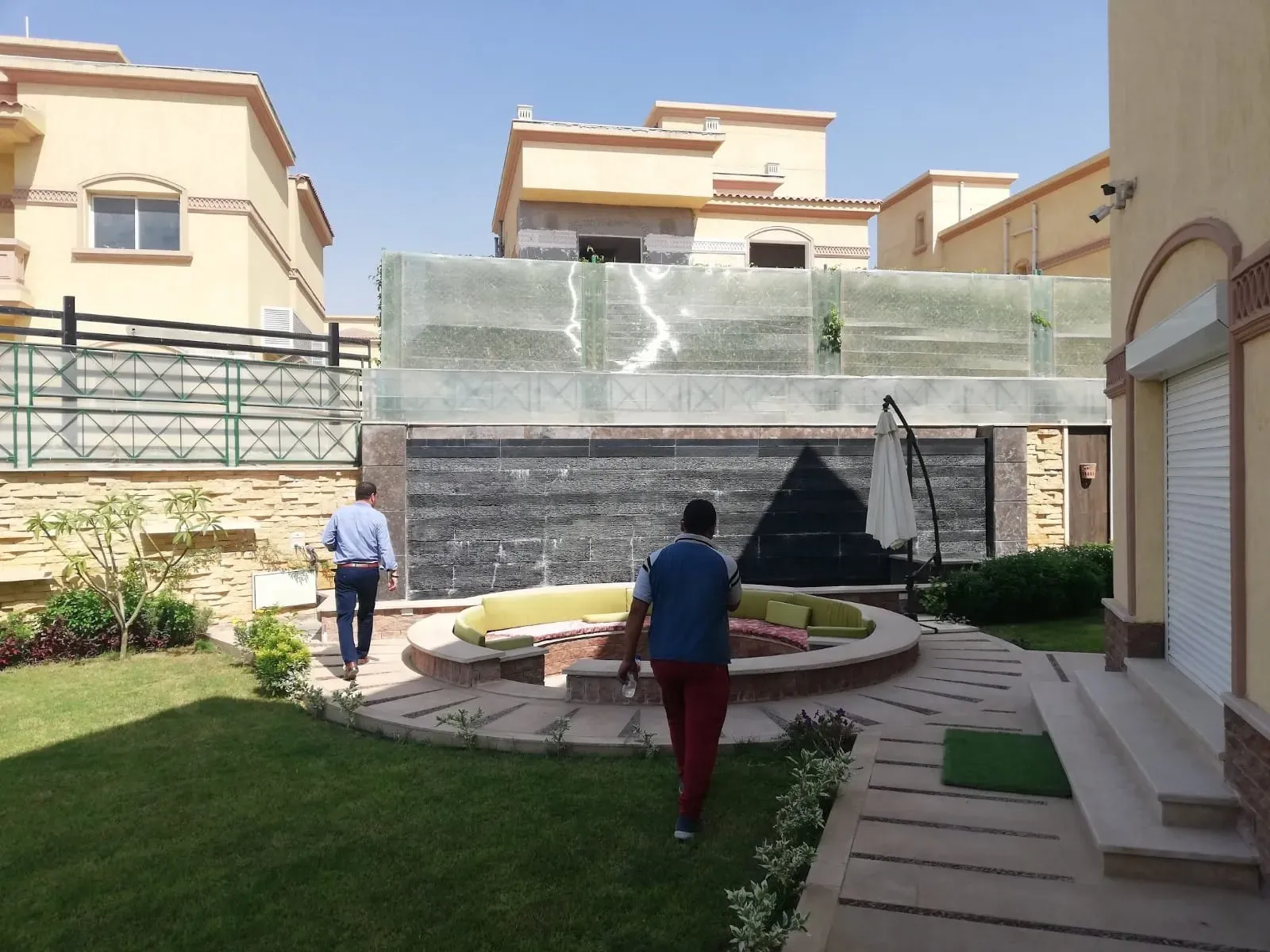 Garden & Roofs - View 7